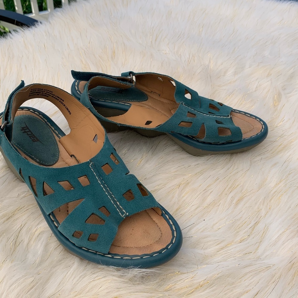 Earth stargaze royal blue sandals size 9B - Picture 8 of 8